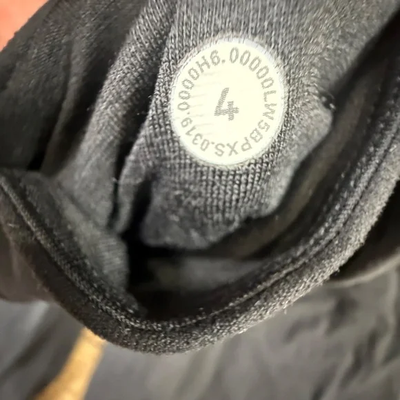 Lululemon Align Joggers Black High Waist 28" Inseam Size 4 Athleisure Pants - Picture 9 of 9